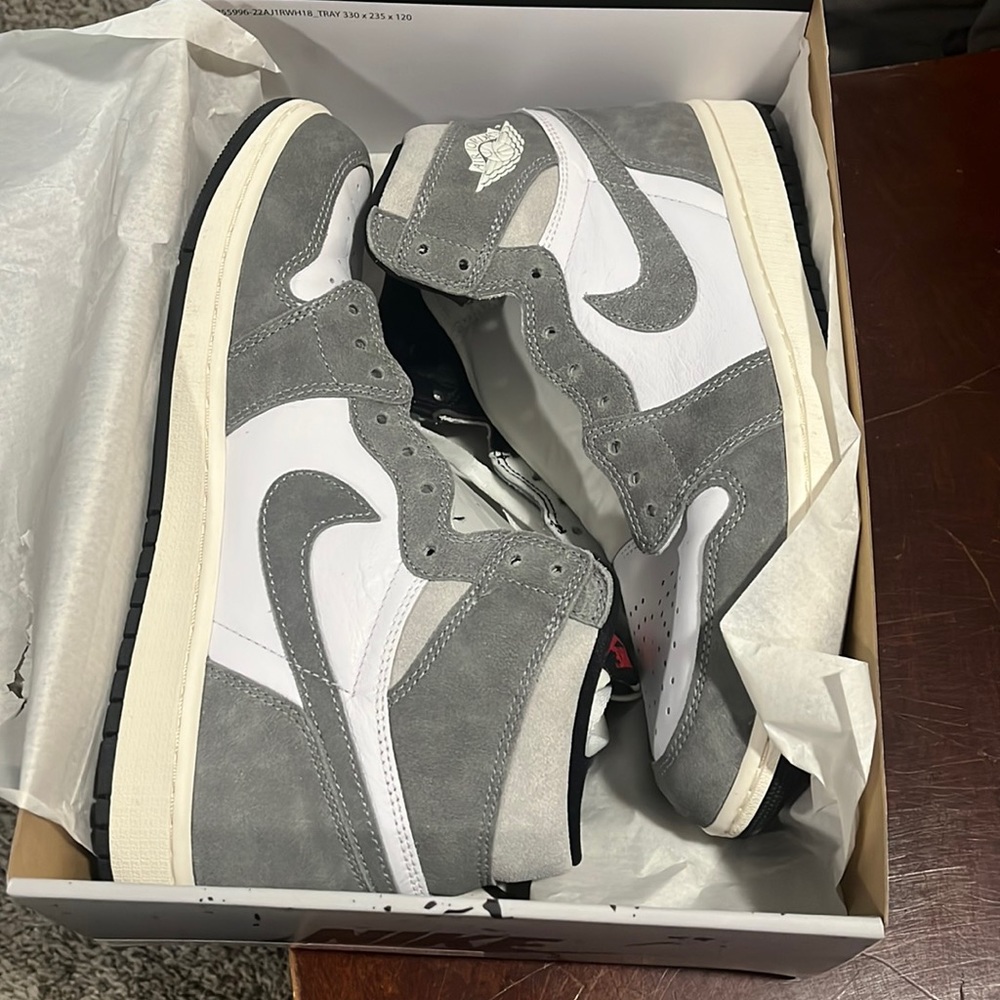 Air jordan 1 retro high OG 10.5 mens